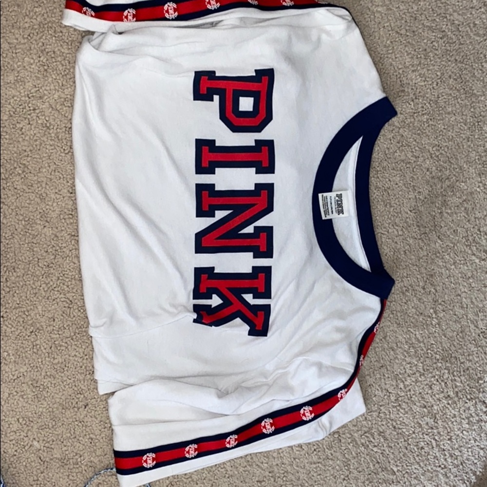 Graphic tee